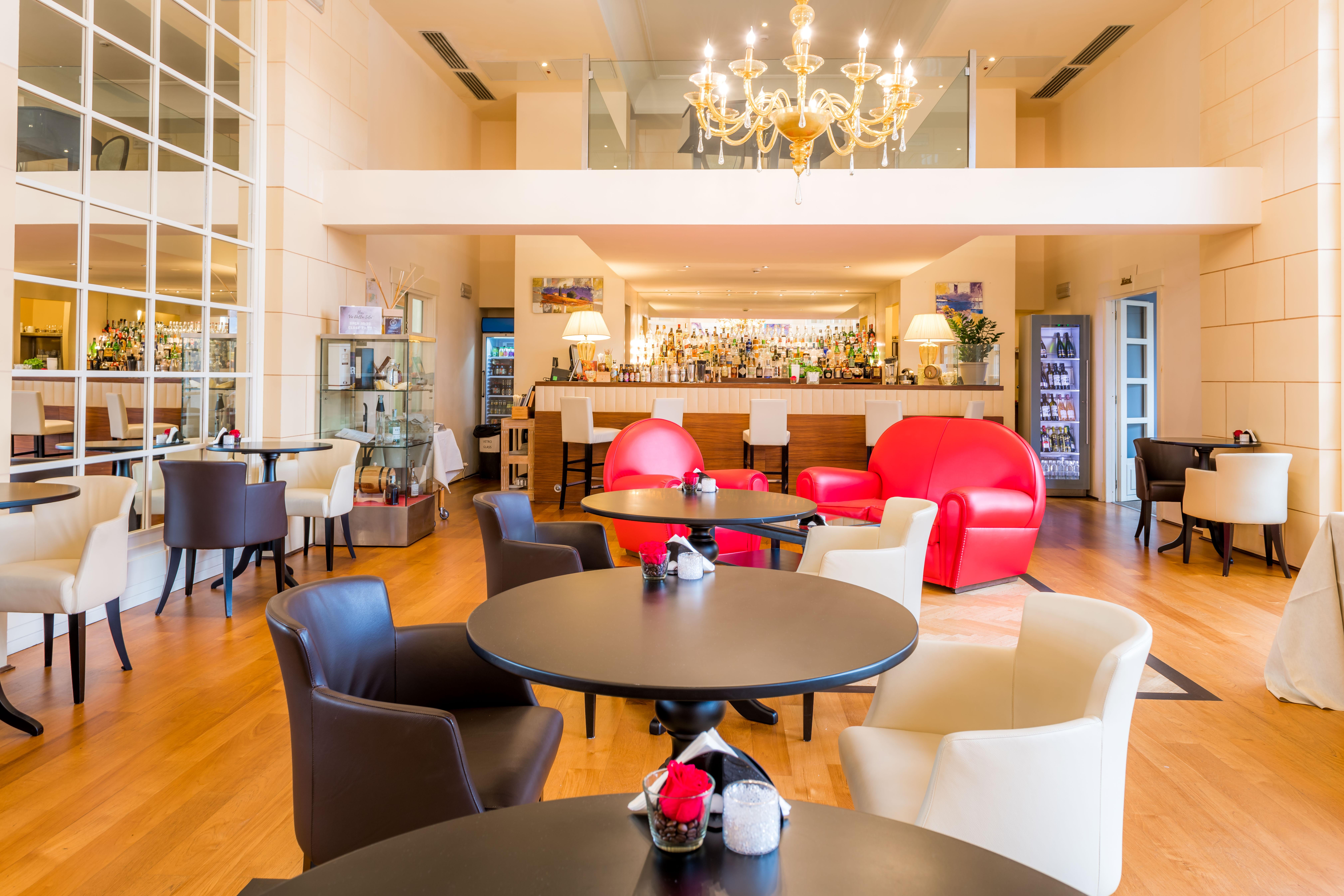 Grand Hotel Bristol Spa Resort, By R Collection Hotels Rapallo Exterior photo The lounge at the airport