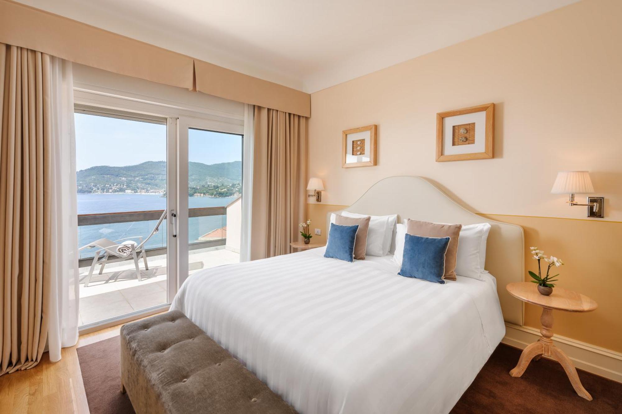 Grand Hotel Bristol Spa Resort, By R Collection Hotels Rapallo Exterior photo A bedroom at the hotel