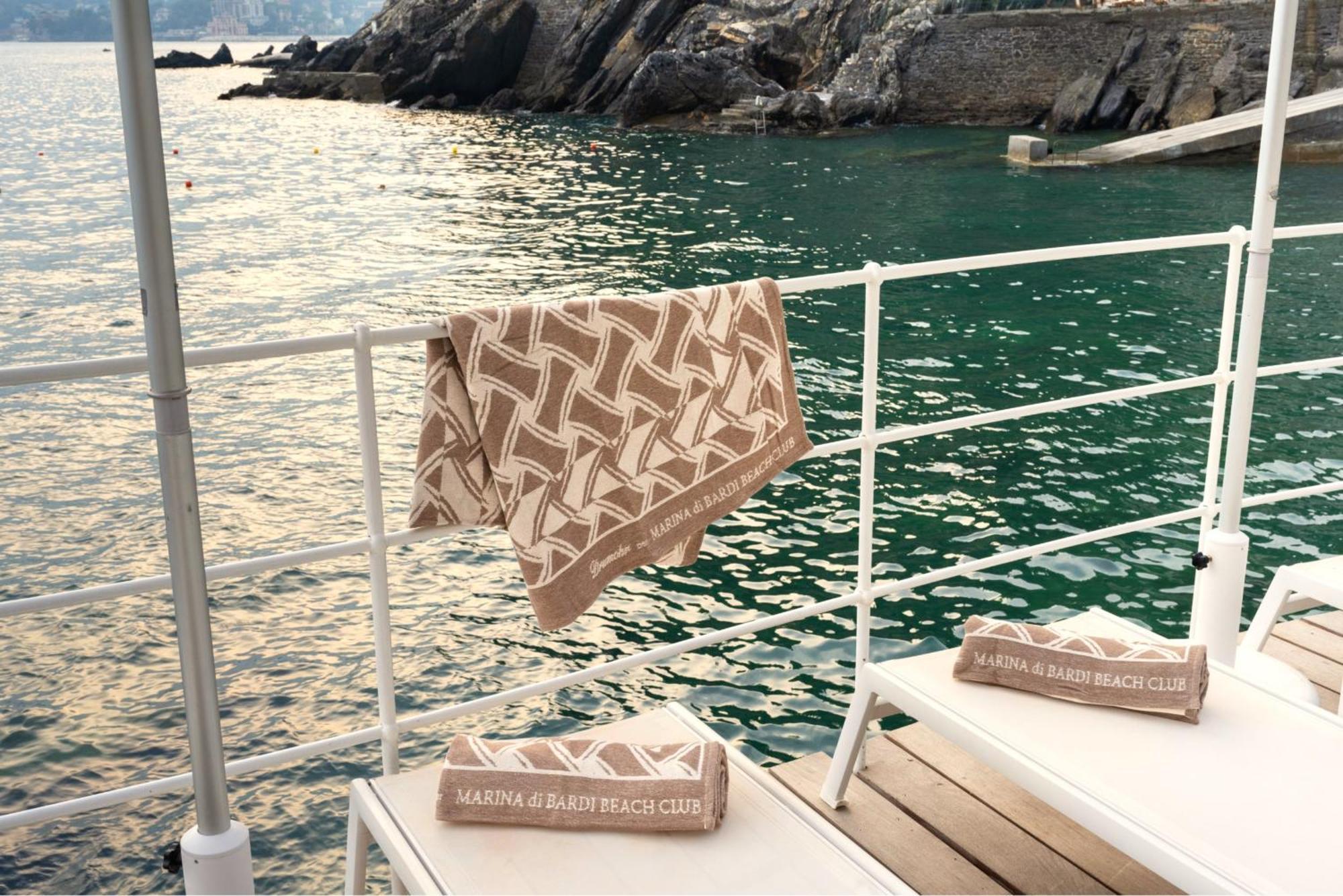 Grand Hotel Bristol Spa Resort, By R Collection Hotels Rapallo Exterior photo Towels