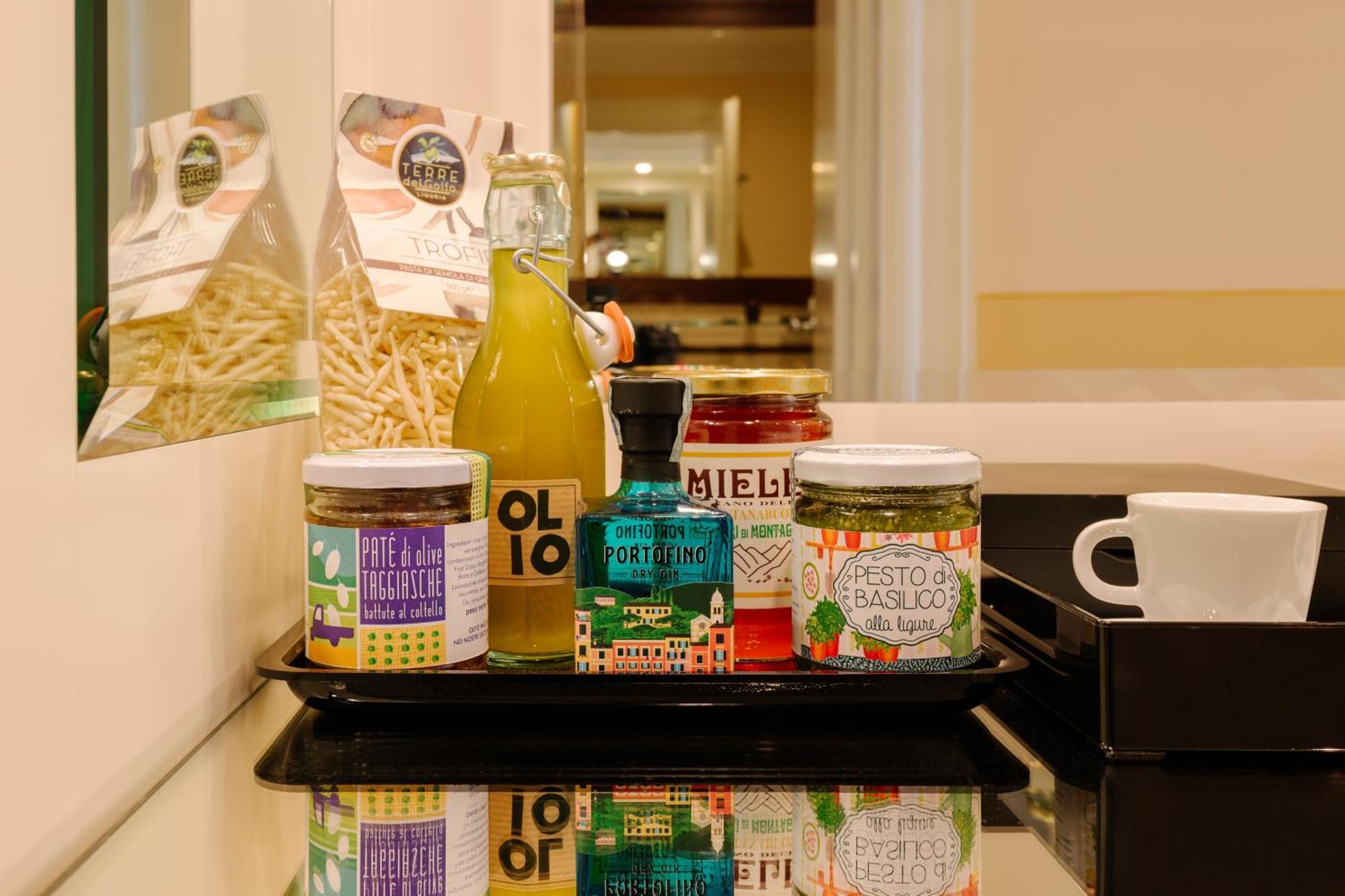 Grand Hotel Bristol Spa Resort, By R Collection Hotels Rapallo Exterior photo Olive oil and other Italian products